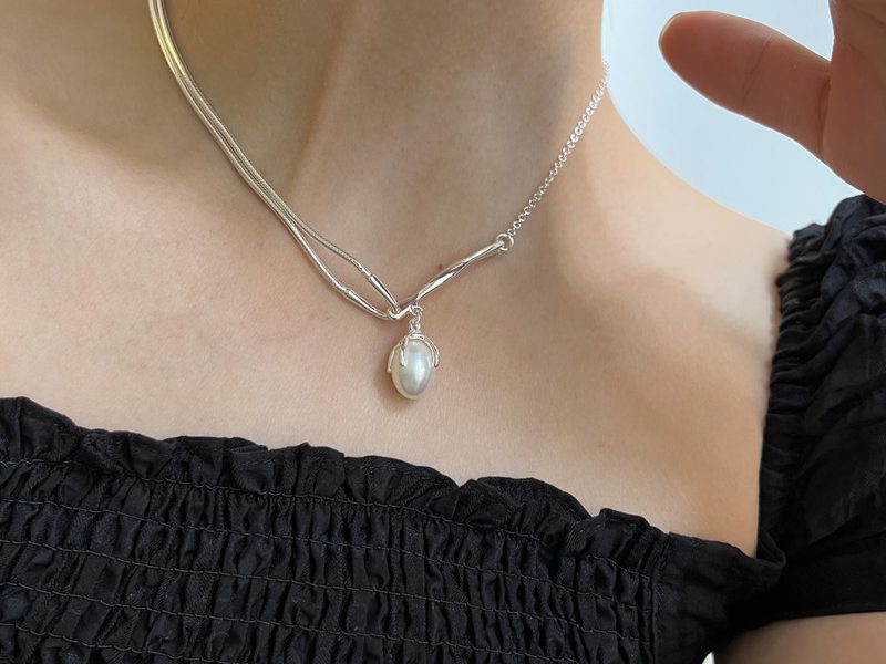 Double layer pearl pendant necklace Korean fashion clavicle choker for women